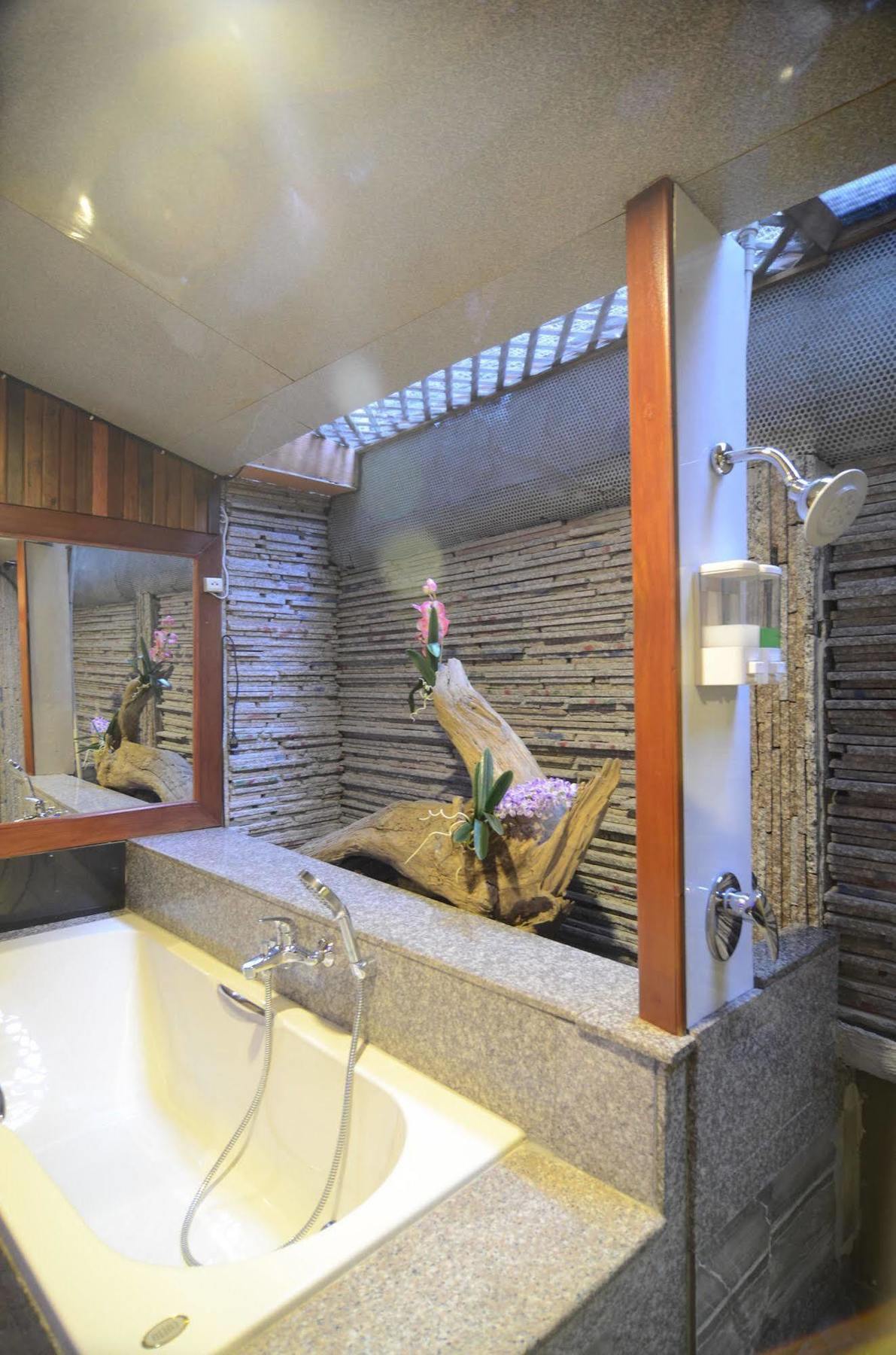 Centro Cnx Otel Chiang Mai Dış mekan fotoğraf
