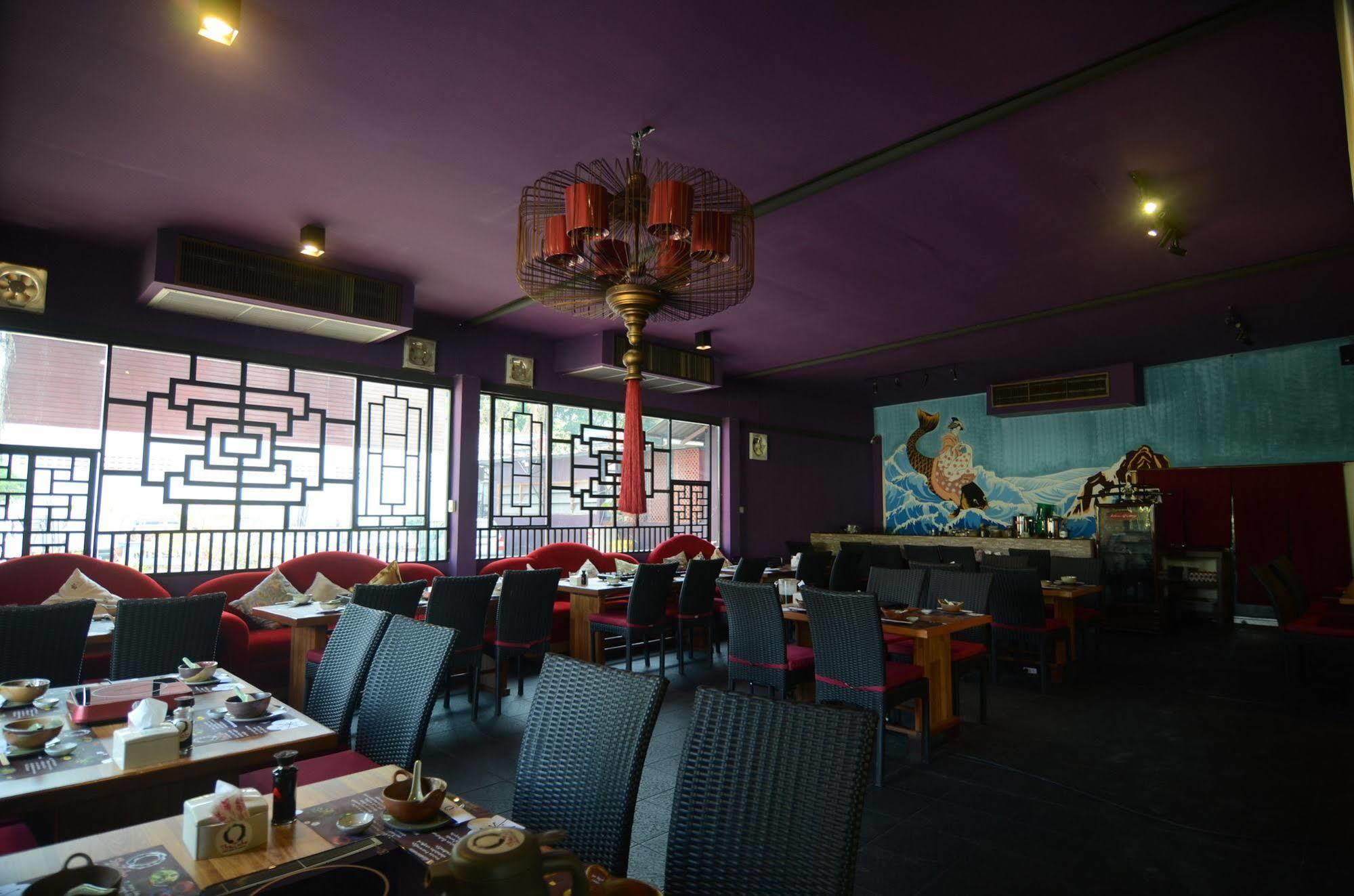 Centro Cnx Otel Chiang Mai Dış mekan fotoğraf