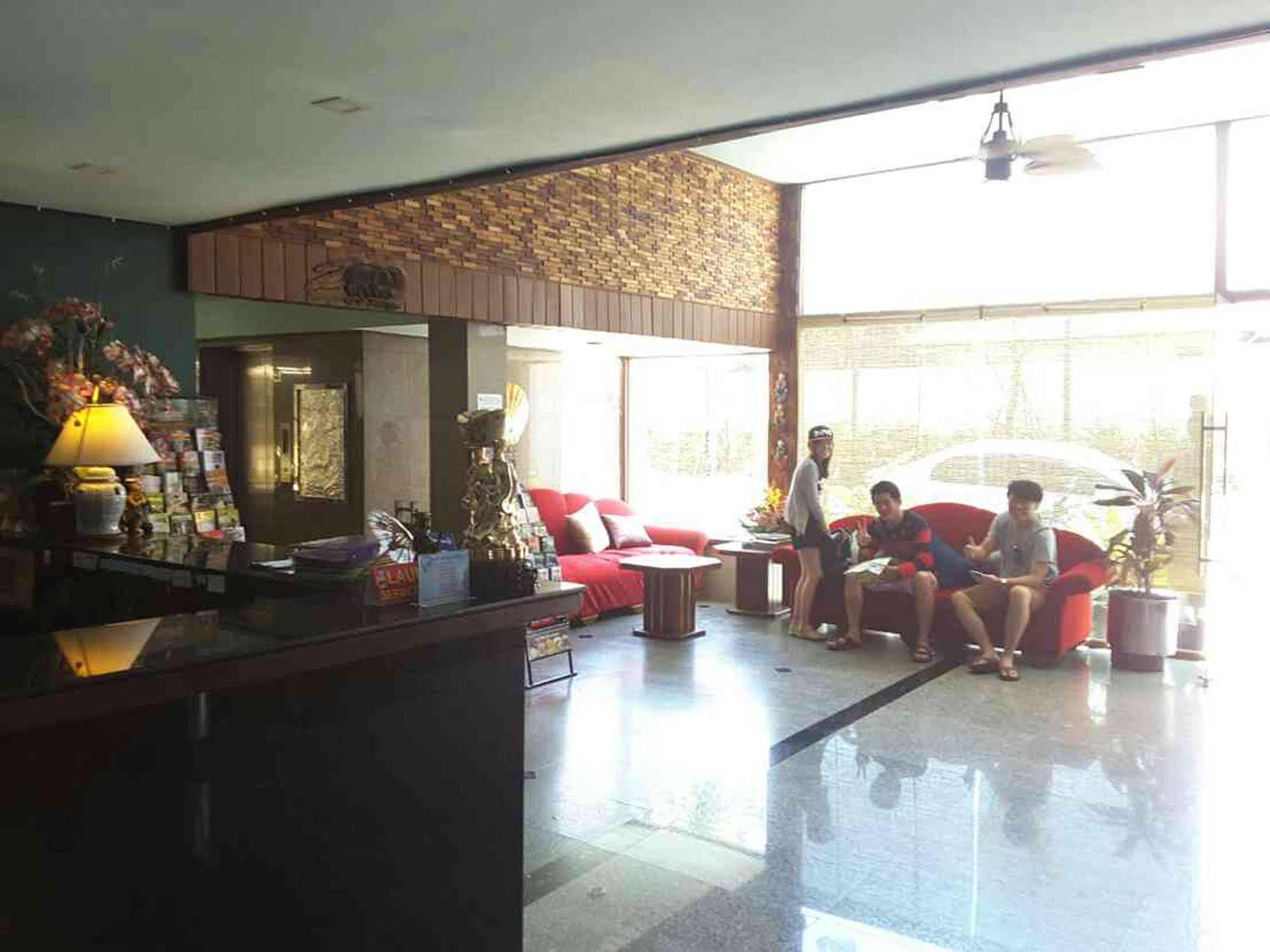 Centro Cnx Otel Chiang Mai Dış mekan fotoğraf