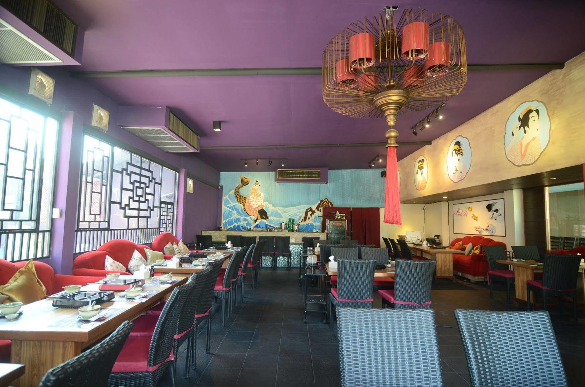 Centro Cnx Otel Chiang Mai Dış mekan fotoğraf
